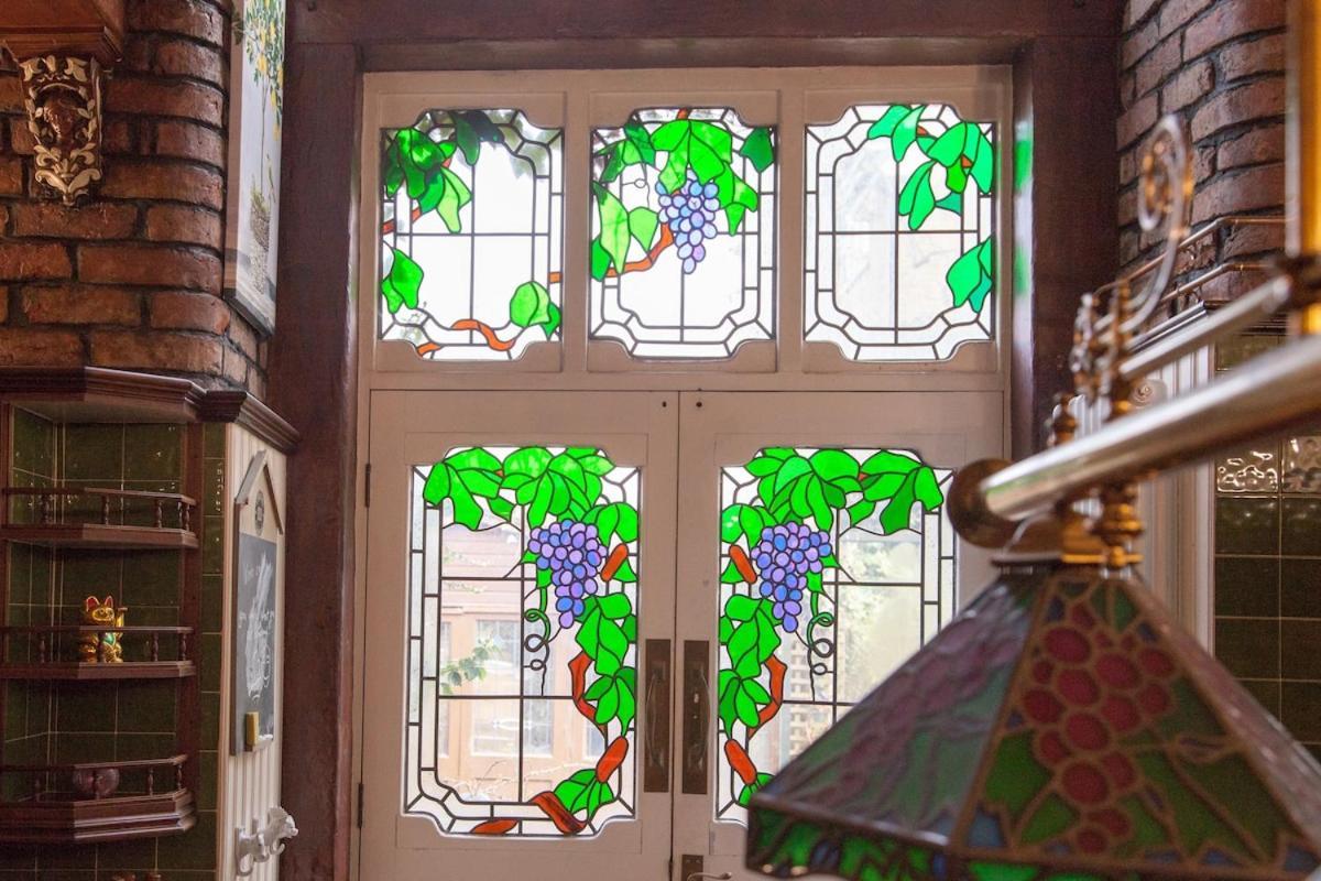 Apartment The Emerald In A 6 Bedroom Shared Victorian House Manchester
