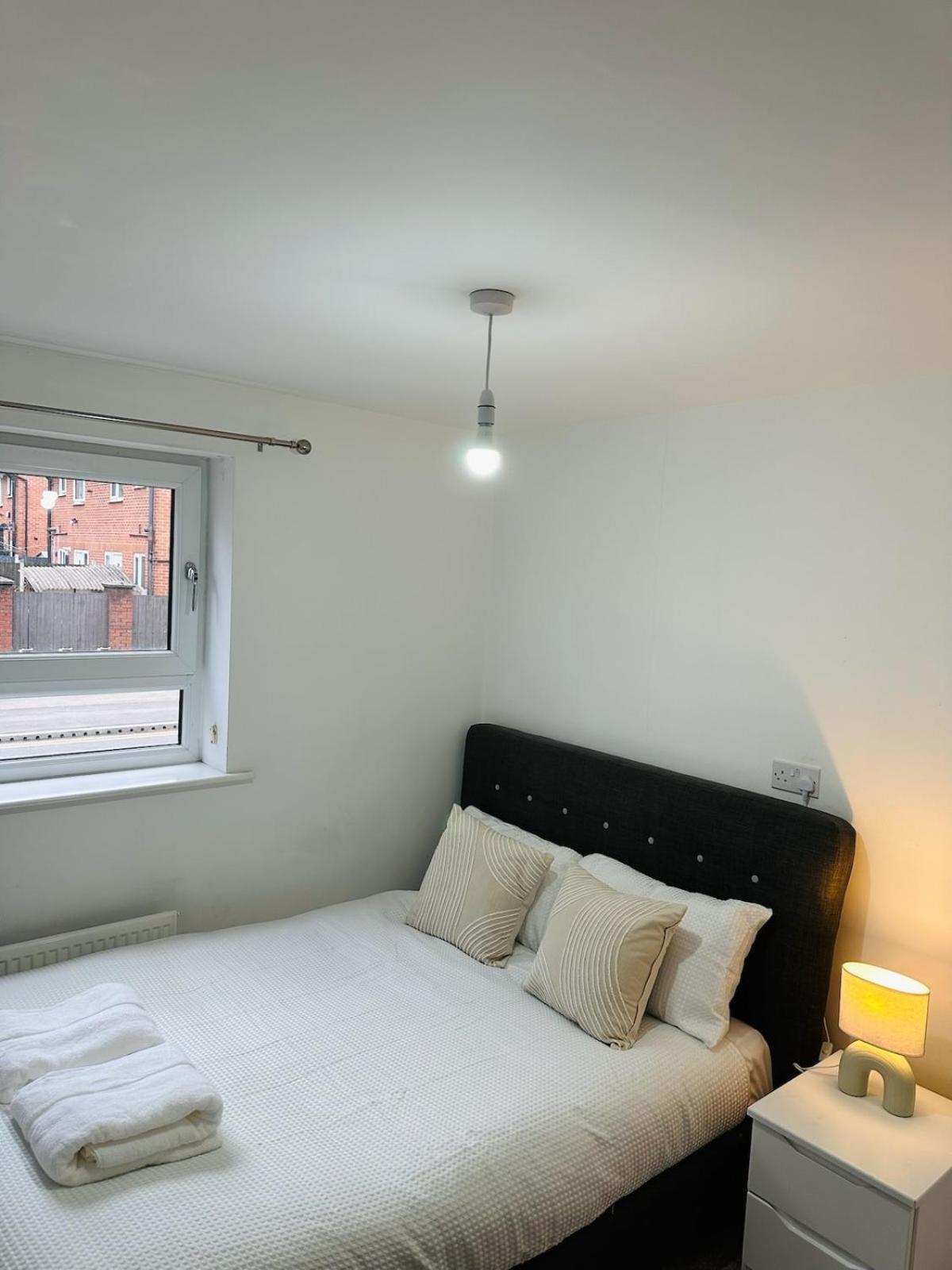 Apartment Modern & Private 2br Manchester