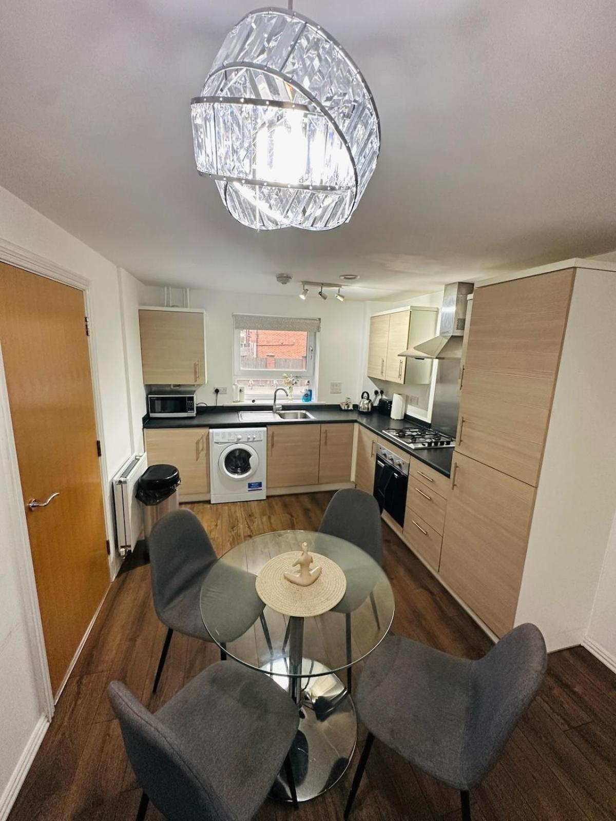 Modern & Private 2br Apartment Manchester