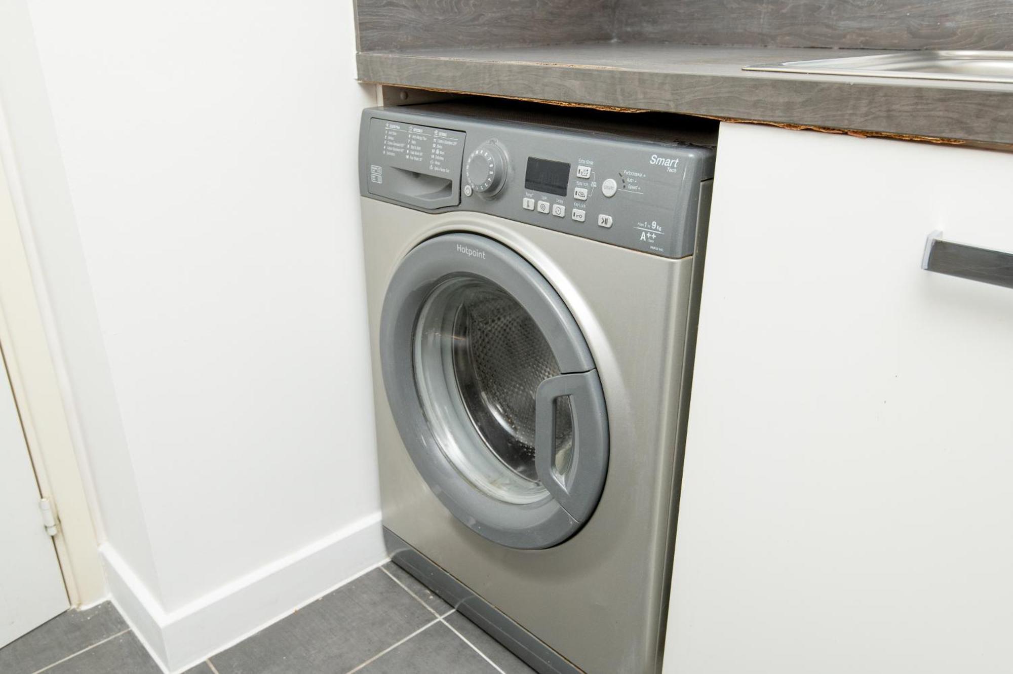 Apartment Cityside Deluxe - 3 Bedroom House Great For Family With Free Parking & Garden Manchester
