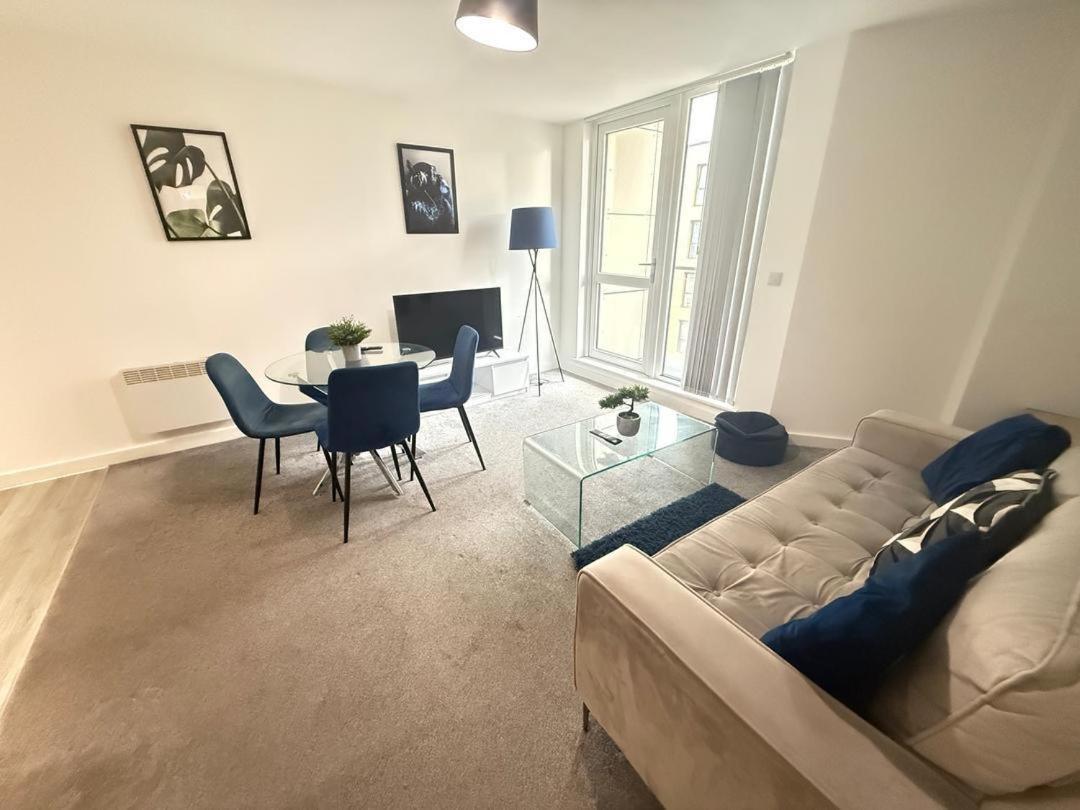 Escape To Modern 2br In Centre! * Manchester