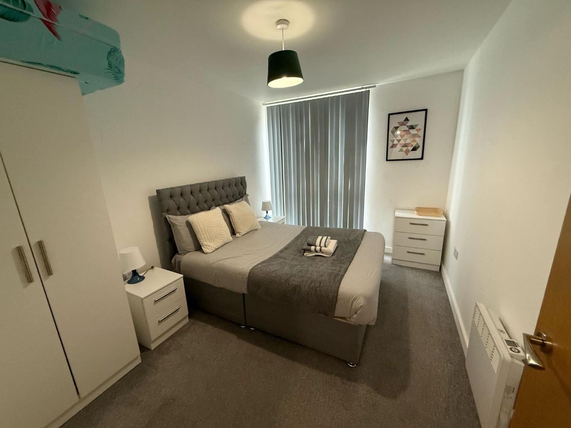 Escape To Modern 2br In Centre! Apartment *
