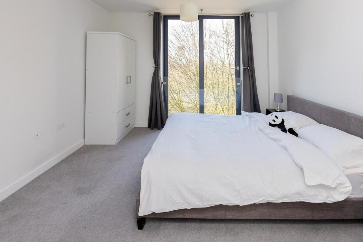 Park View 3 Bed Ensuite Only 5 Min Walk To Arndale *