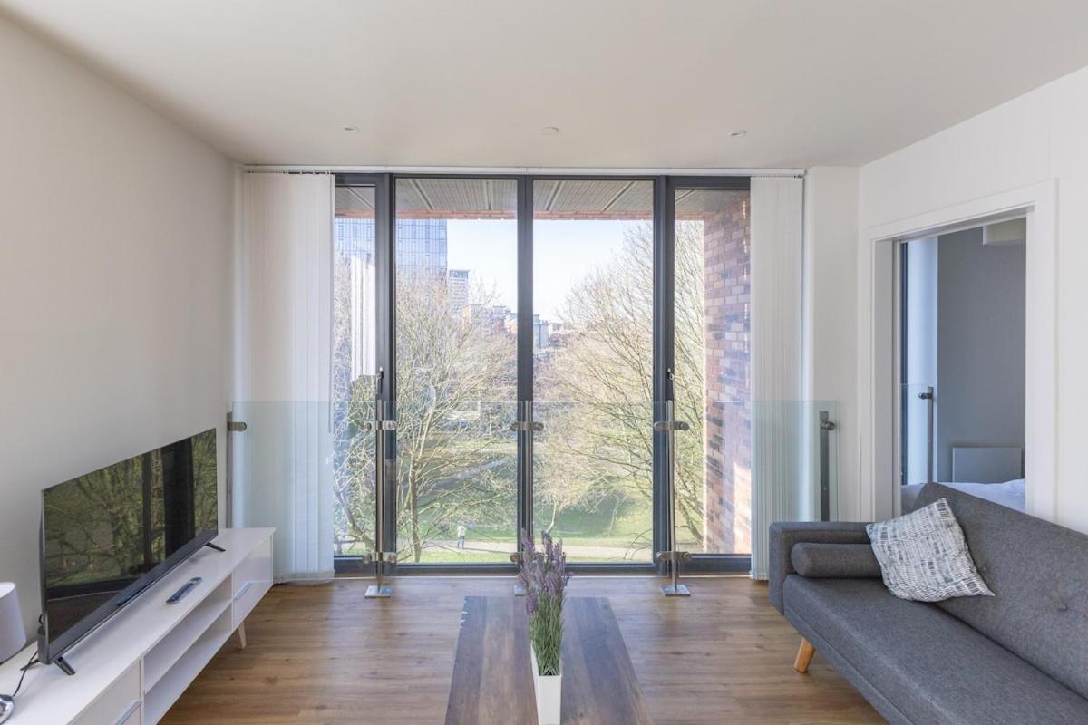 Park View 3 Bed Ensuite Only 5 Min Walk To Arndale *
