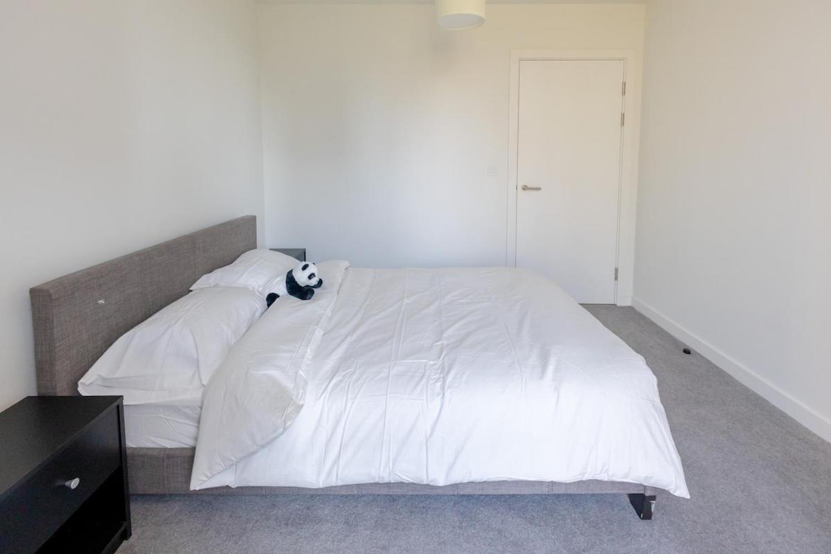 Park View 3 Bed Ensuite Only 5 Min Walk To Arndale