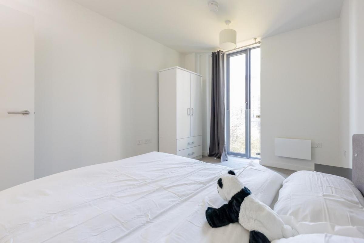 Park View 3 Bed Ensuite Only 5 Min Walk To Arndale Apartment