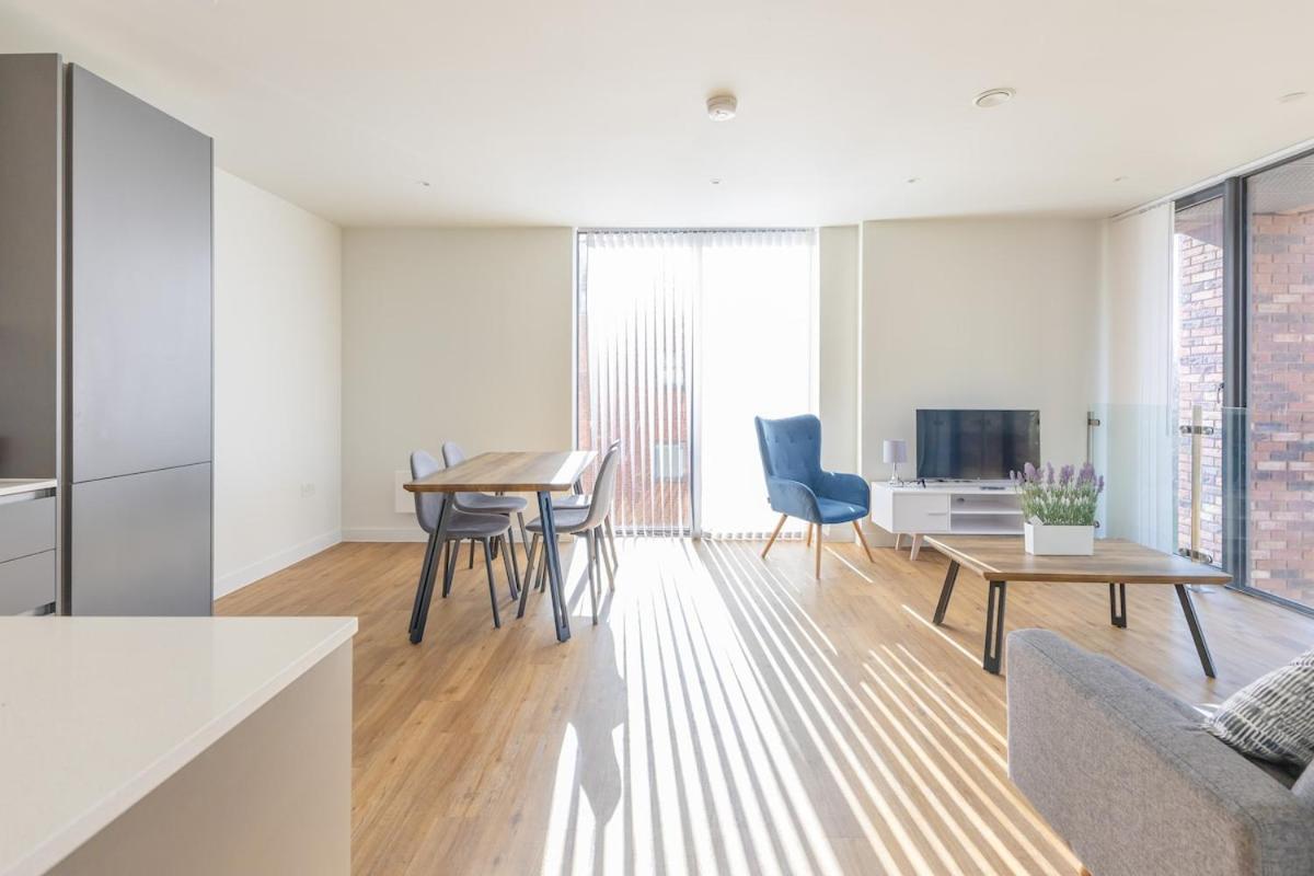 Apartment Park View 3 Bed Ensuite Only 5 Min Walk To Arndale
