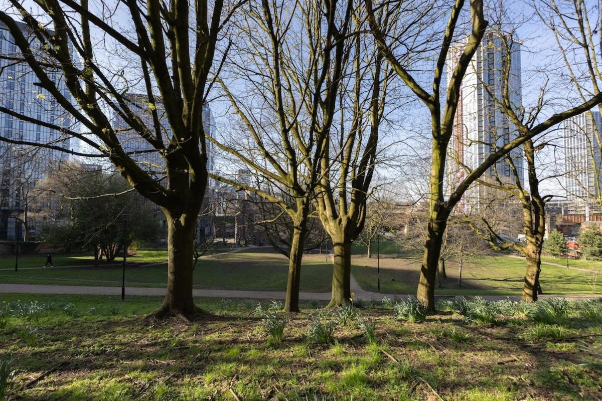Park View 3 Bed Ensuite Only 5 Min Walk To Arndale Apartment