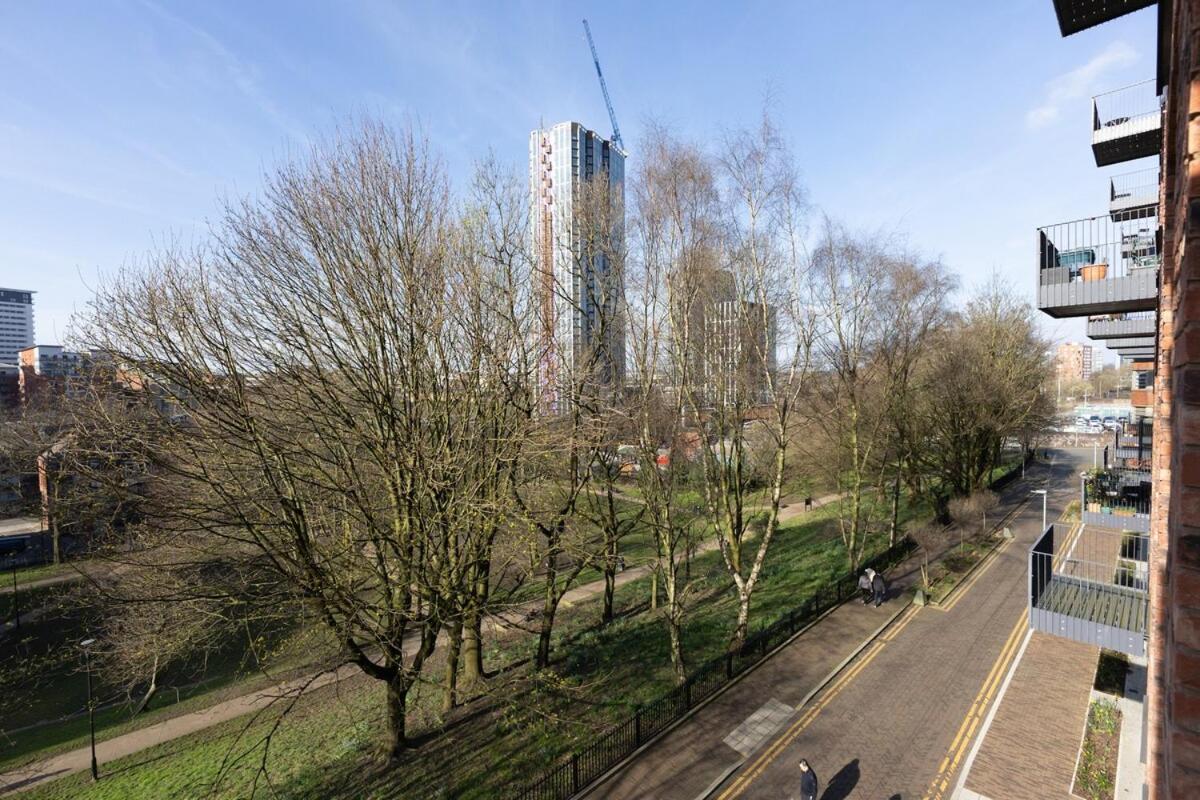 Apartment Park View 3 Bed Ensuite Only 5 Min Walk To Arndale