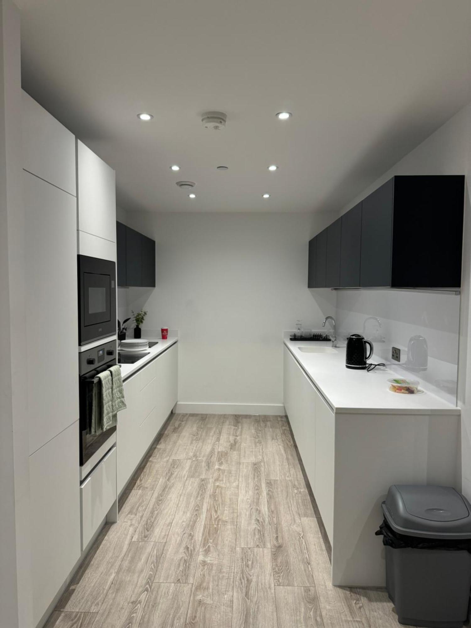 3 Bedroom Penthouse In The City Centre Deansgate New Build High Floor