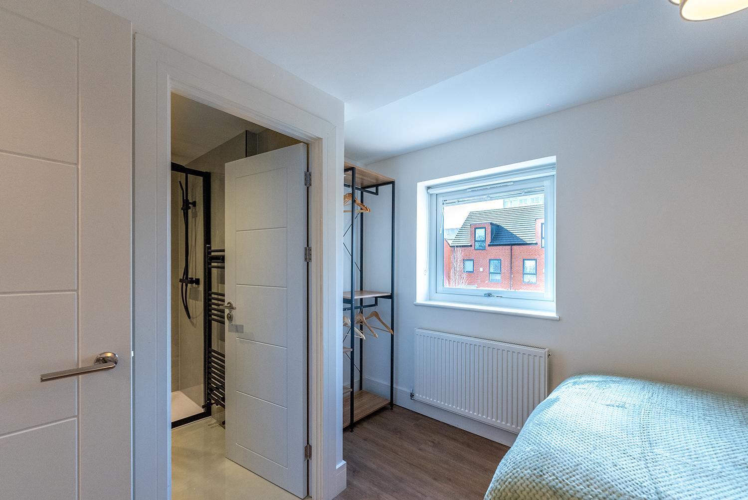Luxury 8 Bed Holiday home Manchester