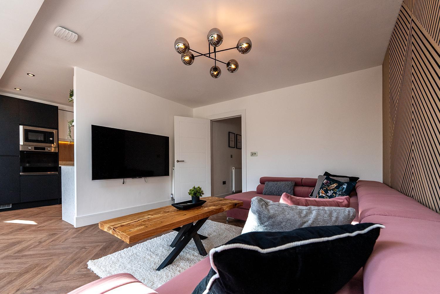 Luxury 8 Bed Manchester