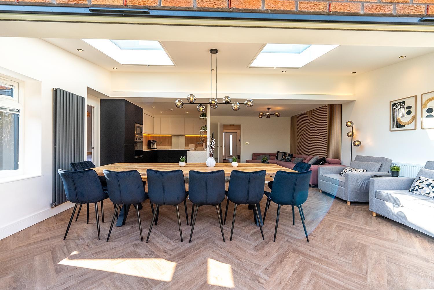 Luxury 8 Bed Manchester