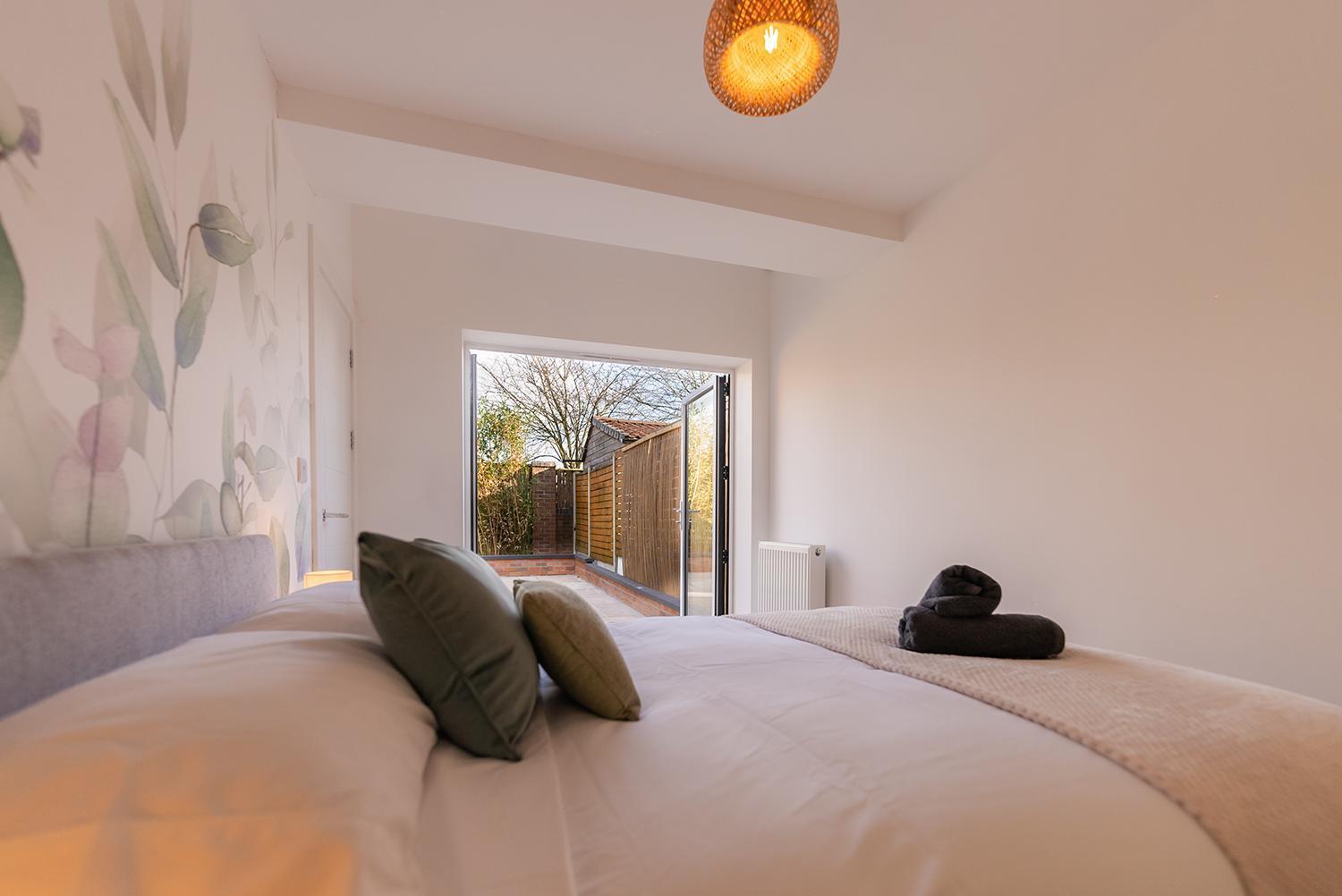 Luxury 8 Bed Holiday home Manchester