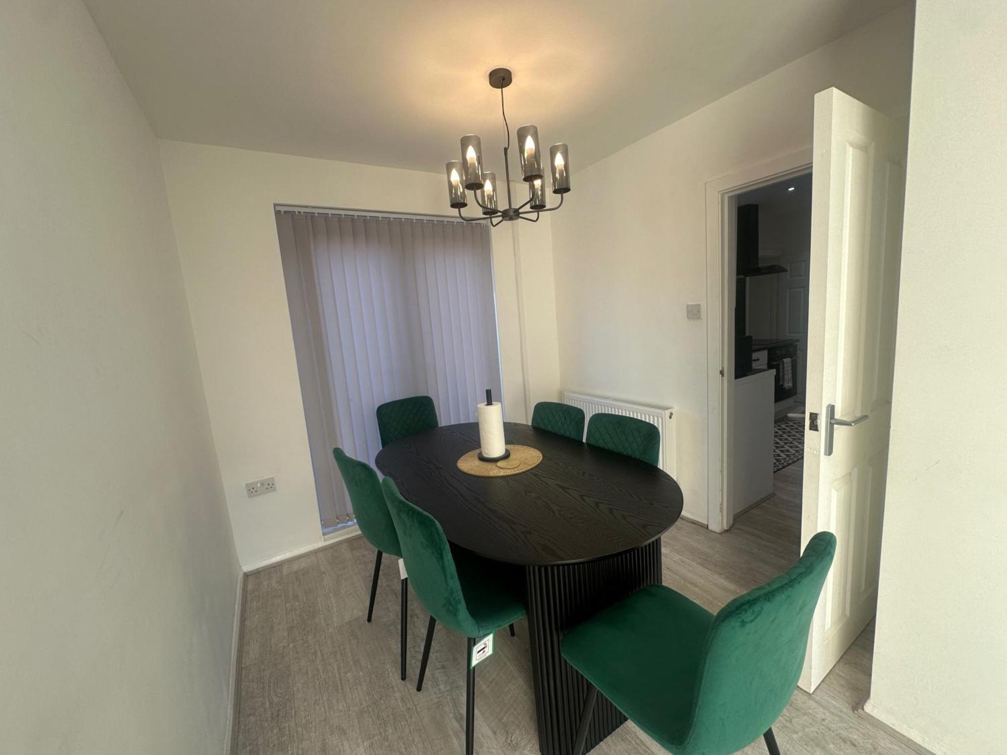 Holiday home Airport House - Long Near Hospital! Manchester