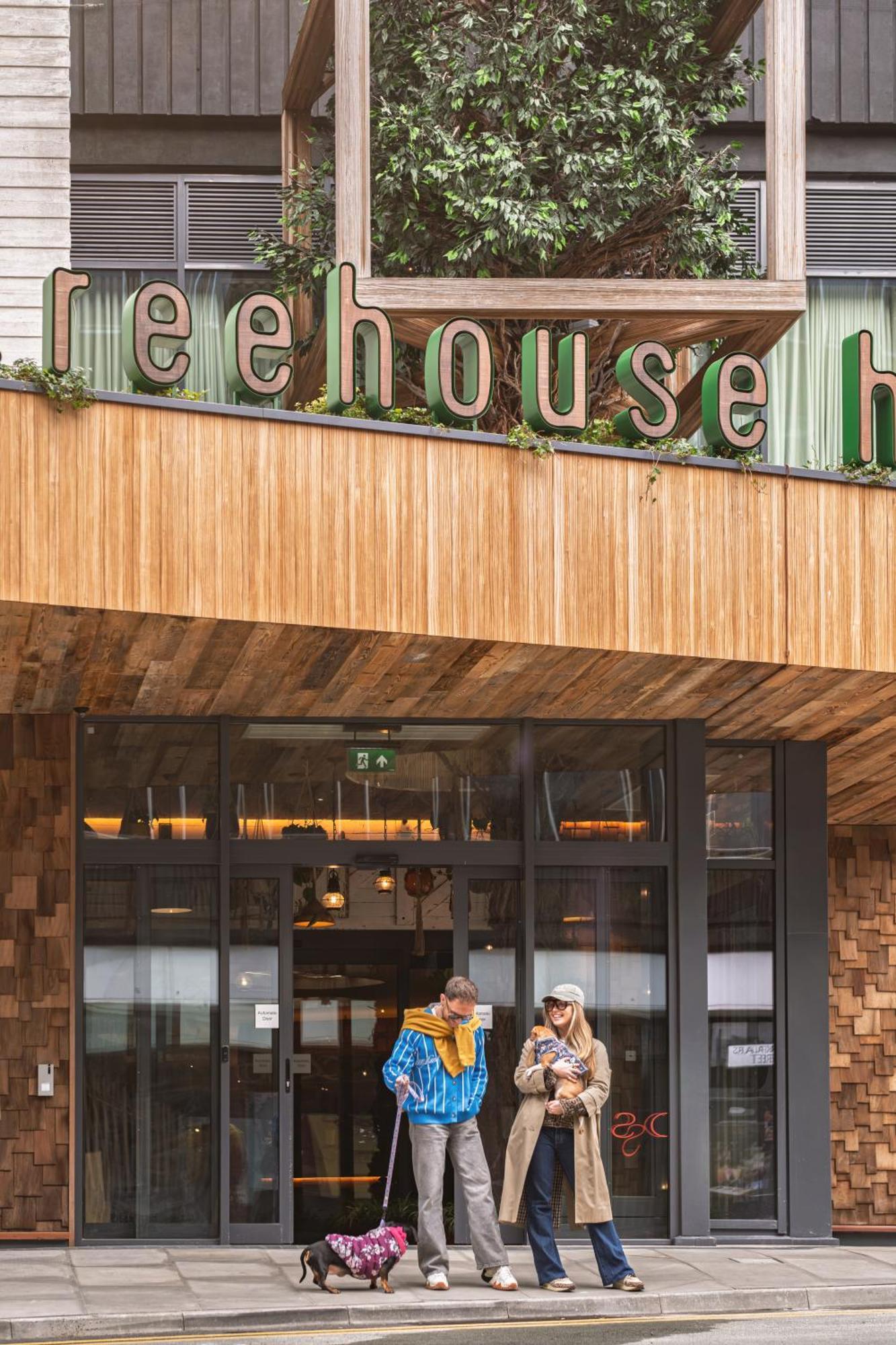 Treehouse Hotel