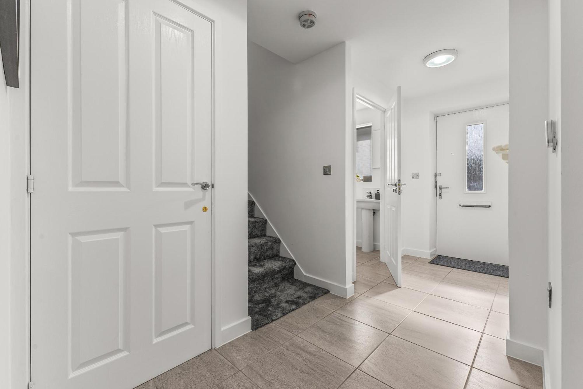 Large Family House With Free Parking - 3 Bedrooms 6 Beds * Manchester