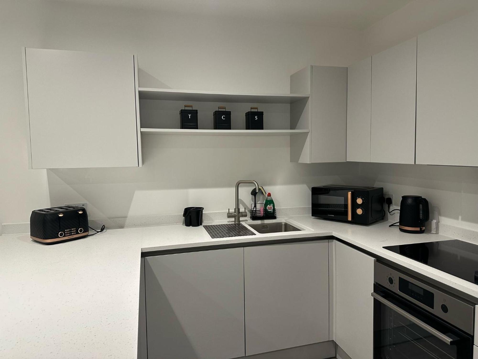 Apartment Luxury 1 Bed Near Victoria *