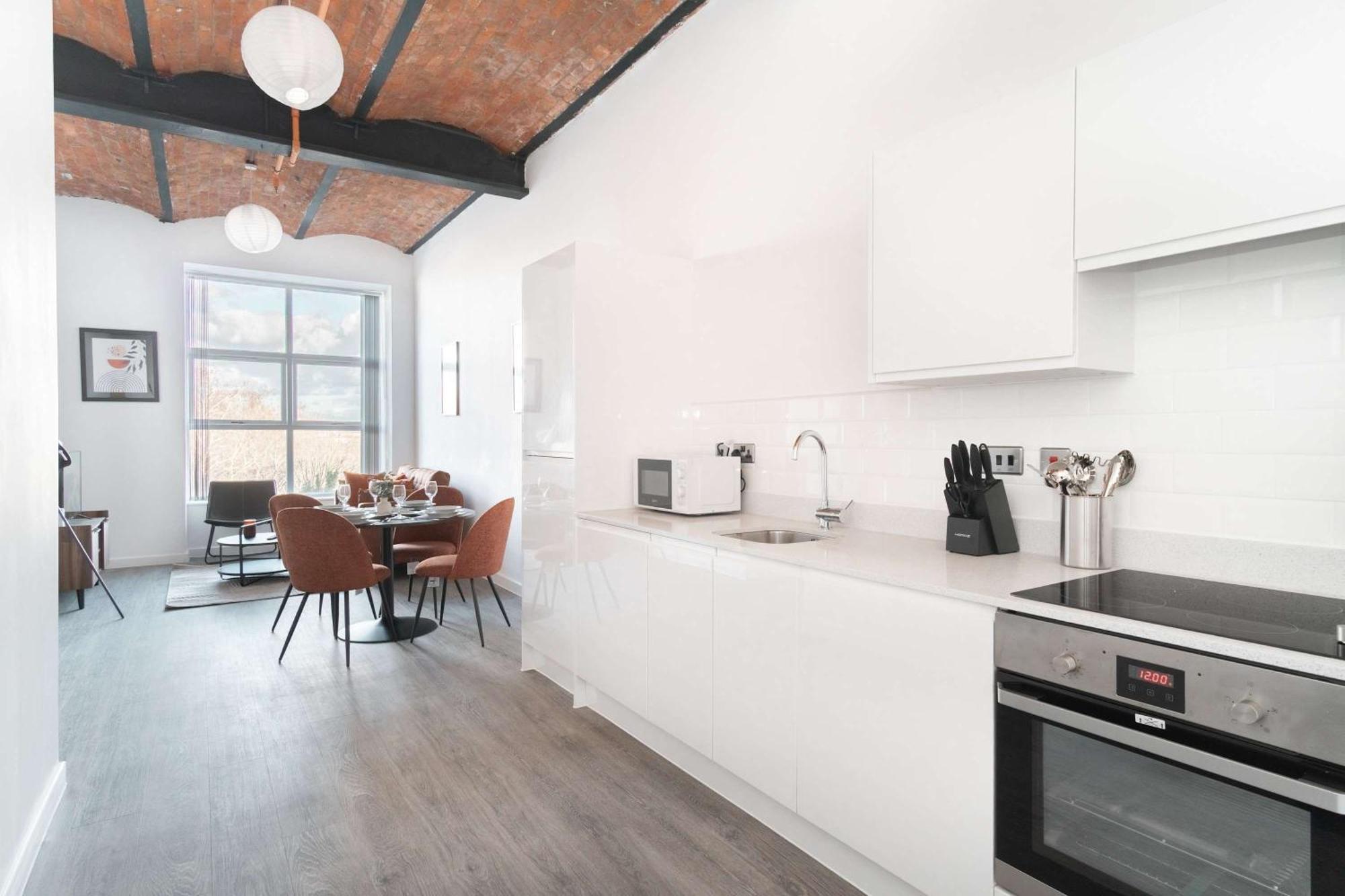 Fabulous 2bed Close To Etihad Apartment