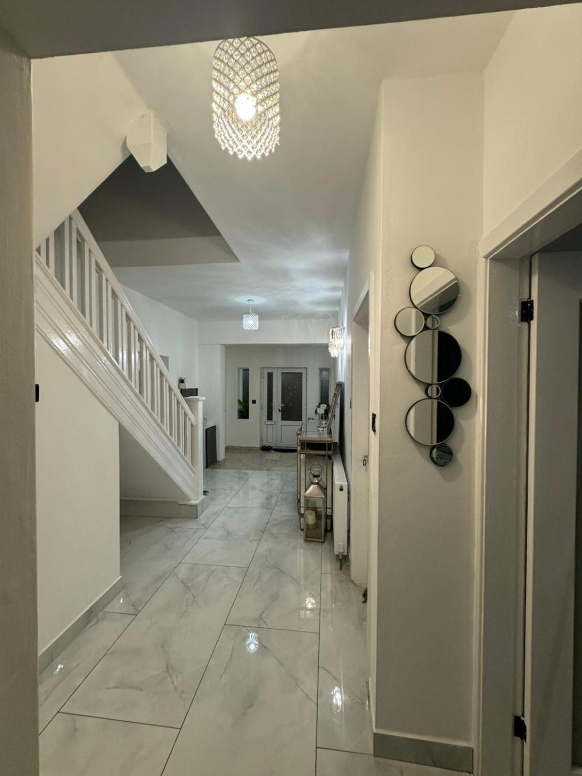 Homestay Elegant Estates Humble Abode 1 *