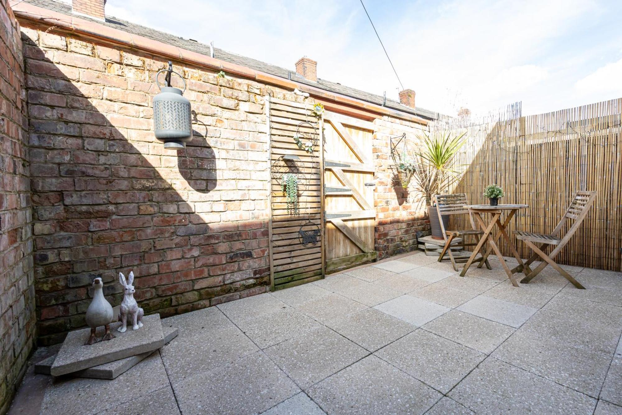 Winslow House- Close To Stadium & Free Parking Holiday home *