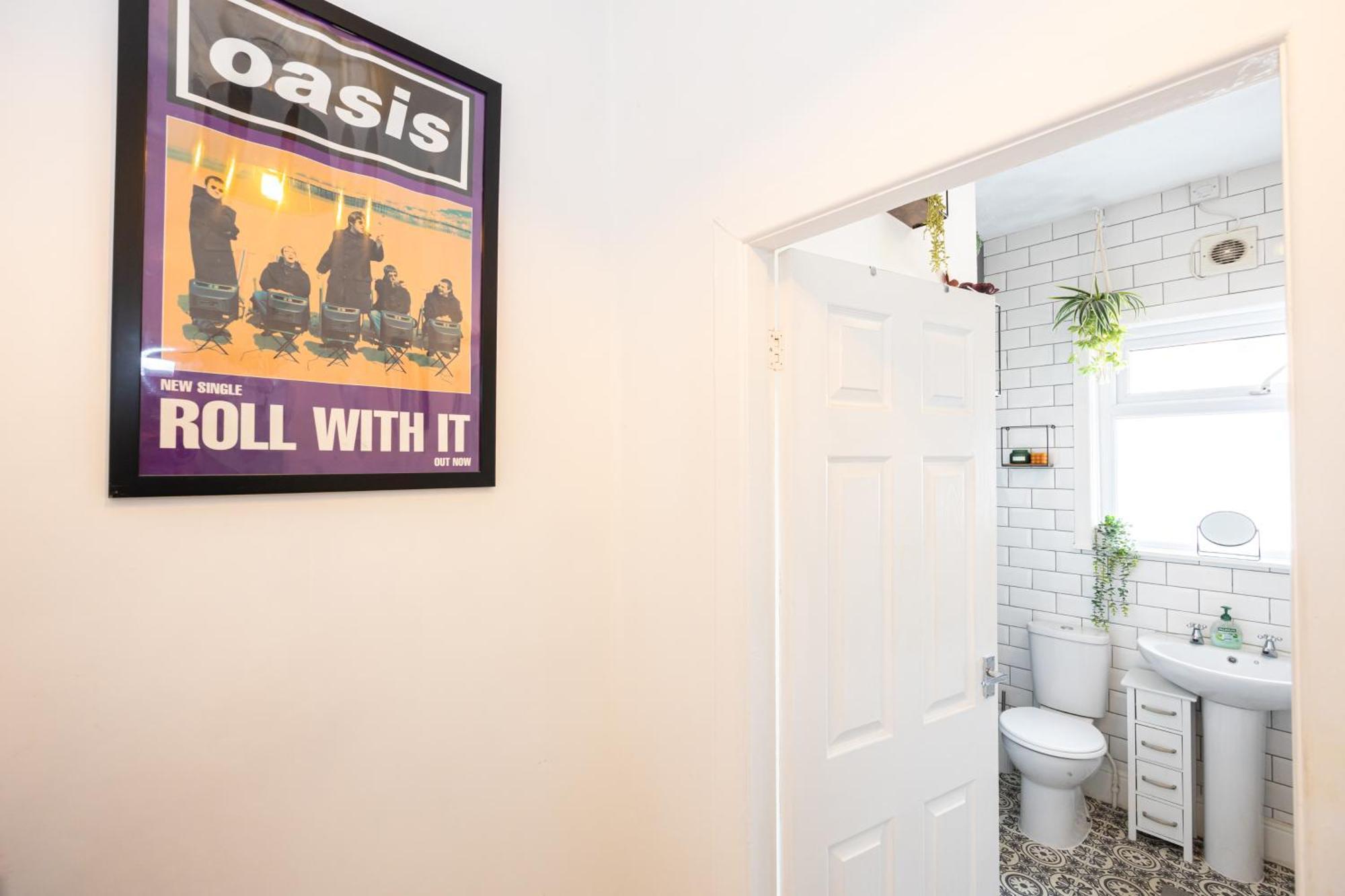 Holiday home Winslow House- Close To Stadium & Free Parking