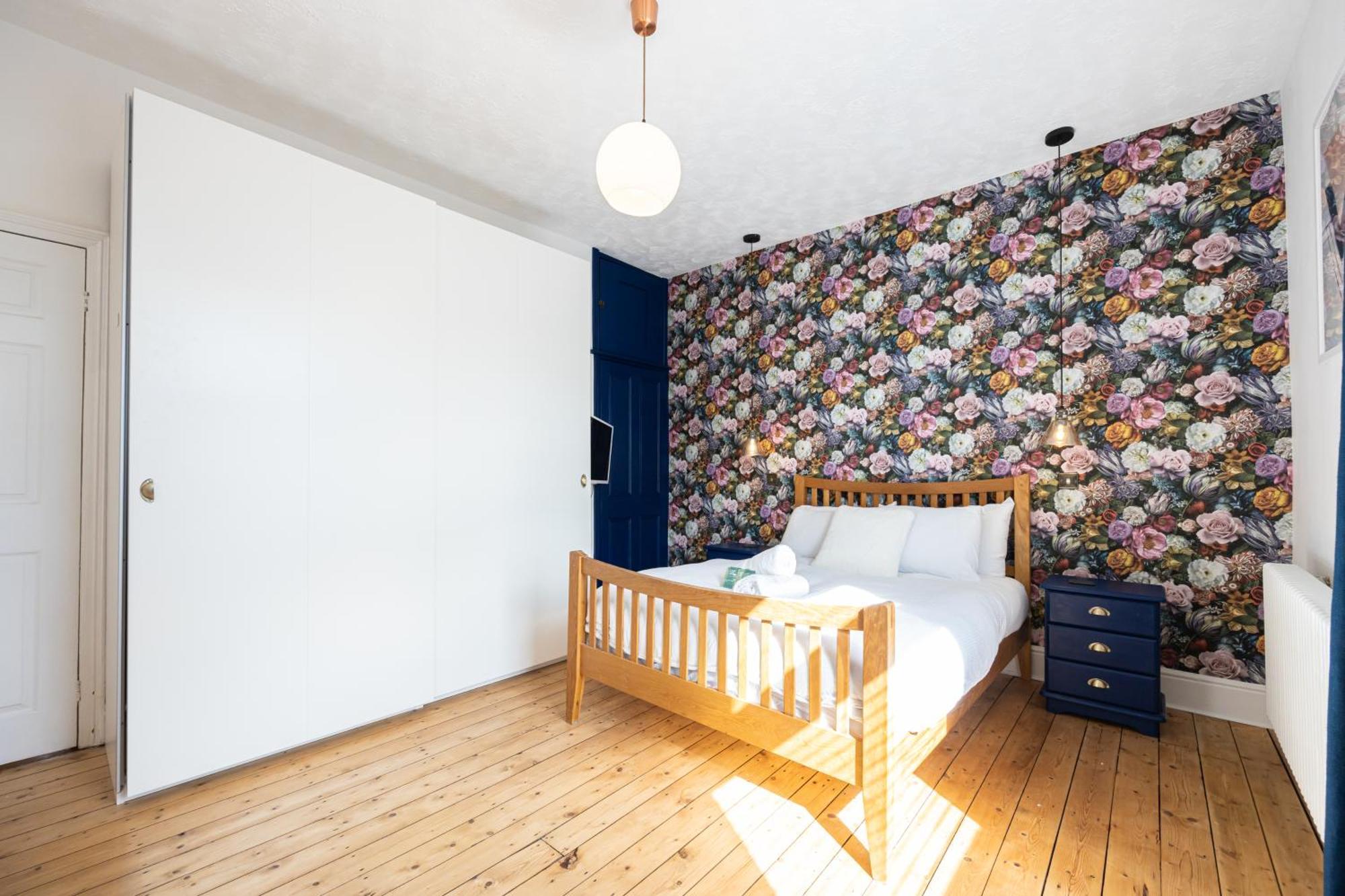 Holiday home Winslow House- Close To Stadium & Free Parking *
