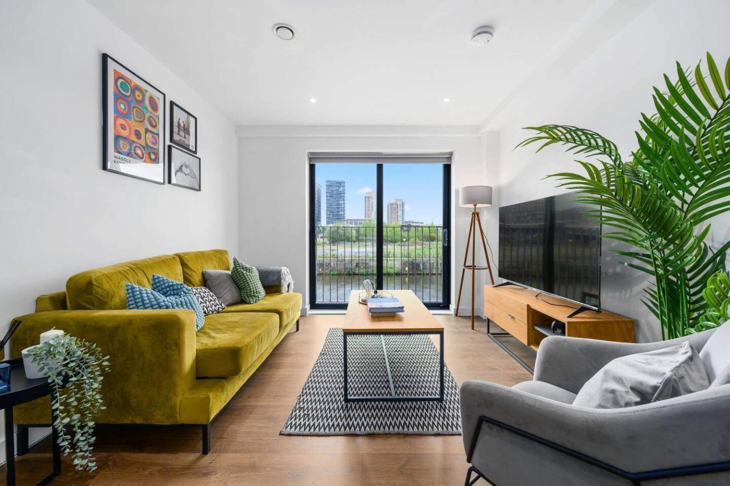 Apartment - - Sleeps 5 - Parking *