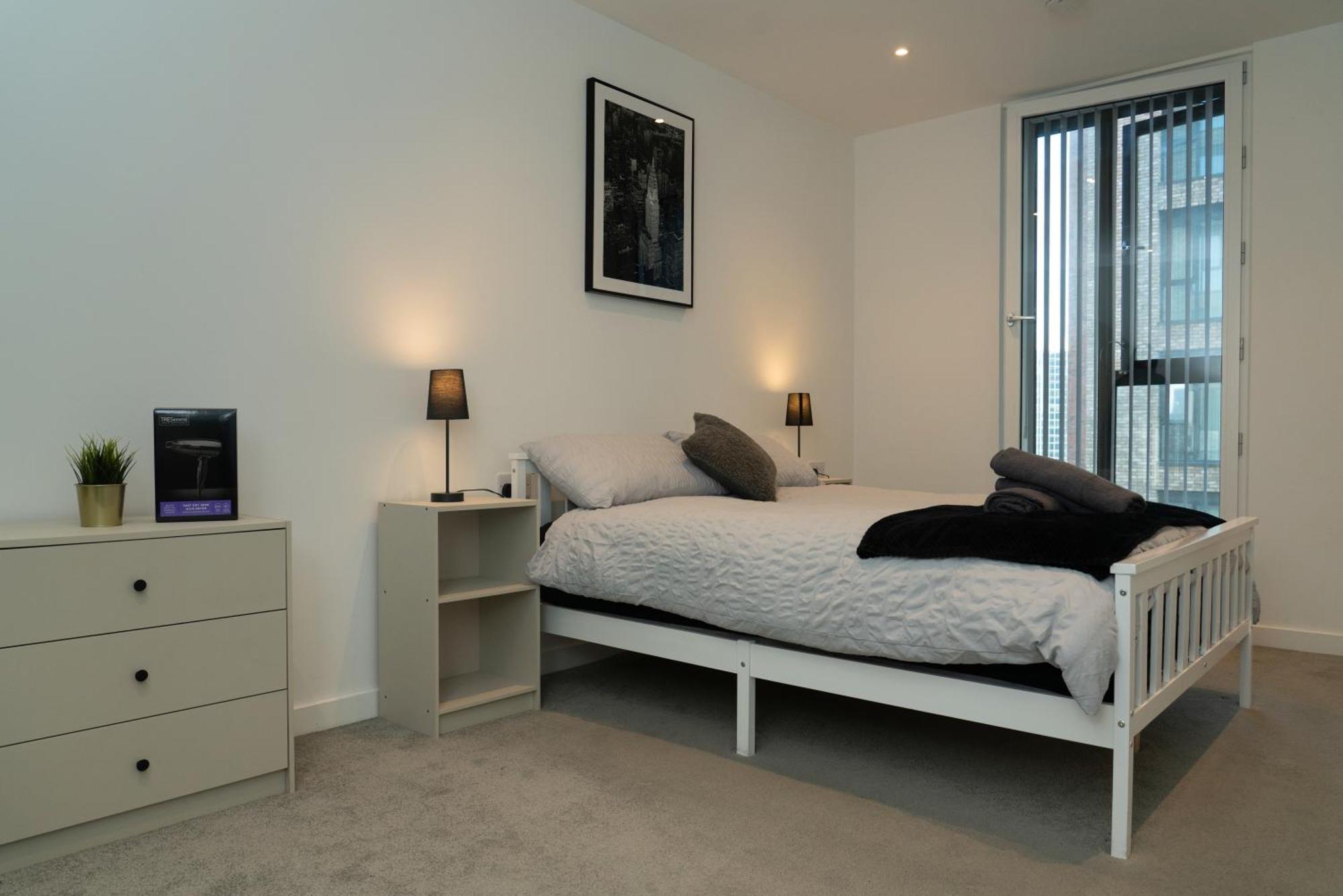 X2 Bed&bath Trafford Apt-mediacityuk -old Trafford