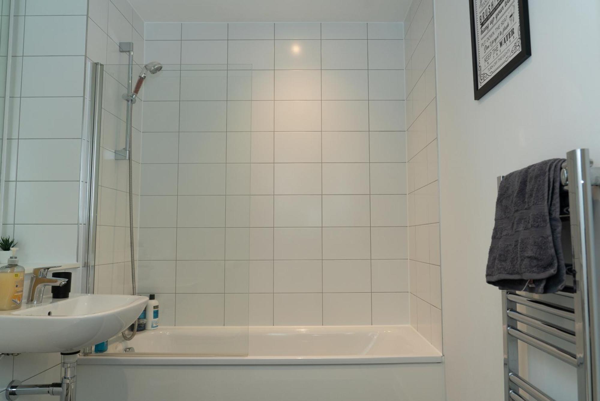 X2 Bed&bath Trafford Apt-mediacityuk -old Trafford Apartment Manchester