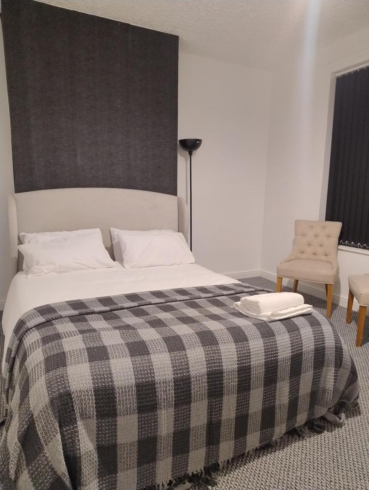 3br Sleeps 10 Walk To Alex Park Holiday home Manchester