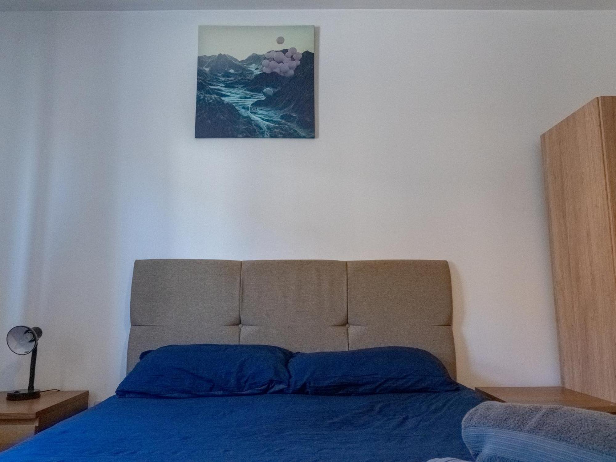 Spacious 2 Bed Flat, Free Parking, Close To Town Manchester