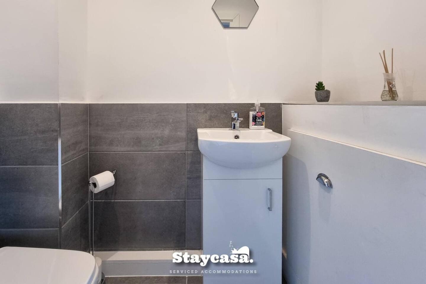 Noor Garden Co-living - Private Self-cater * Manchester