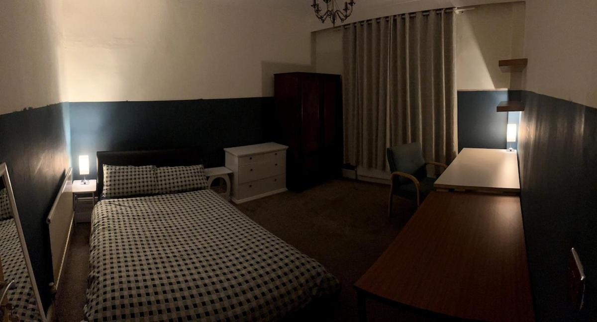 Double - Town & Nearby, 24h Bus, Airport-linked Homestay