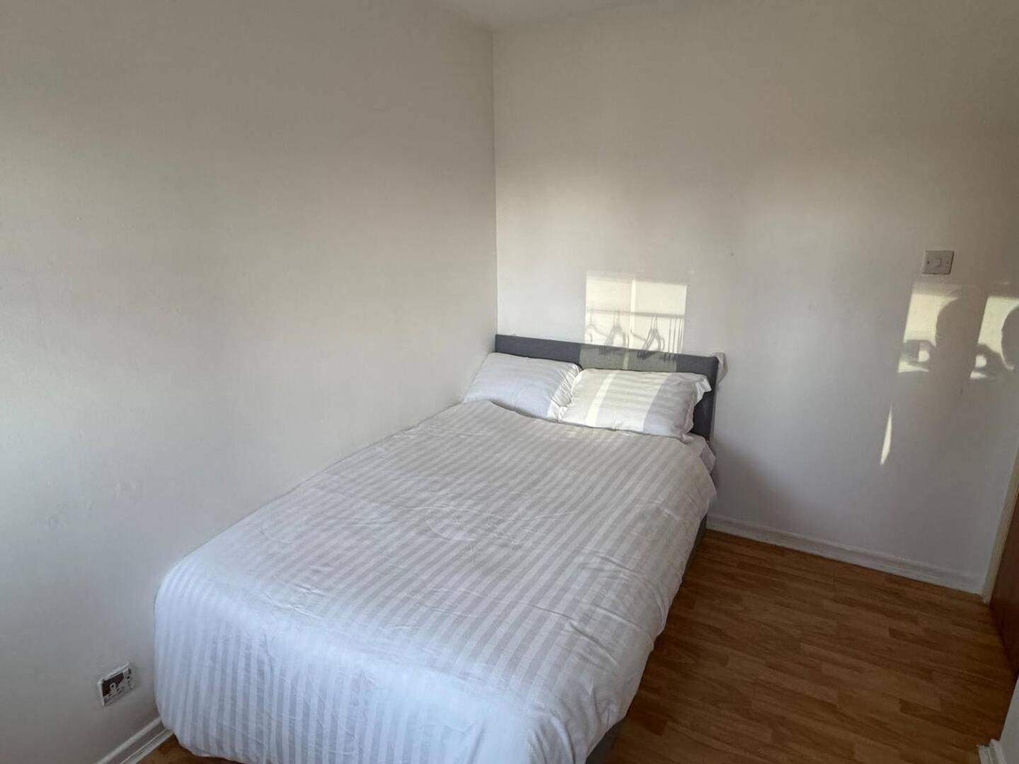 Apartmentsleeps6-parking-familyfriendly-citystay