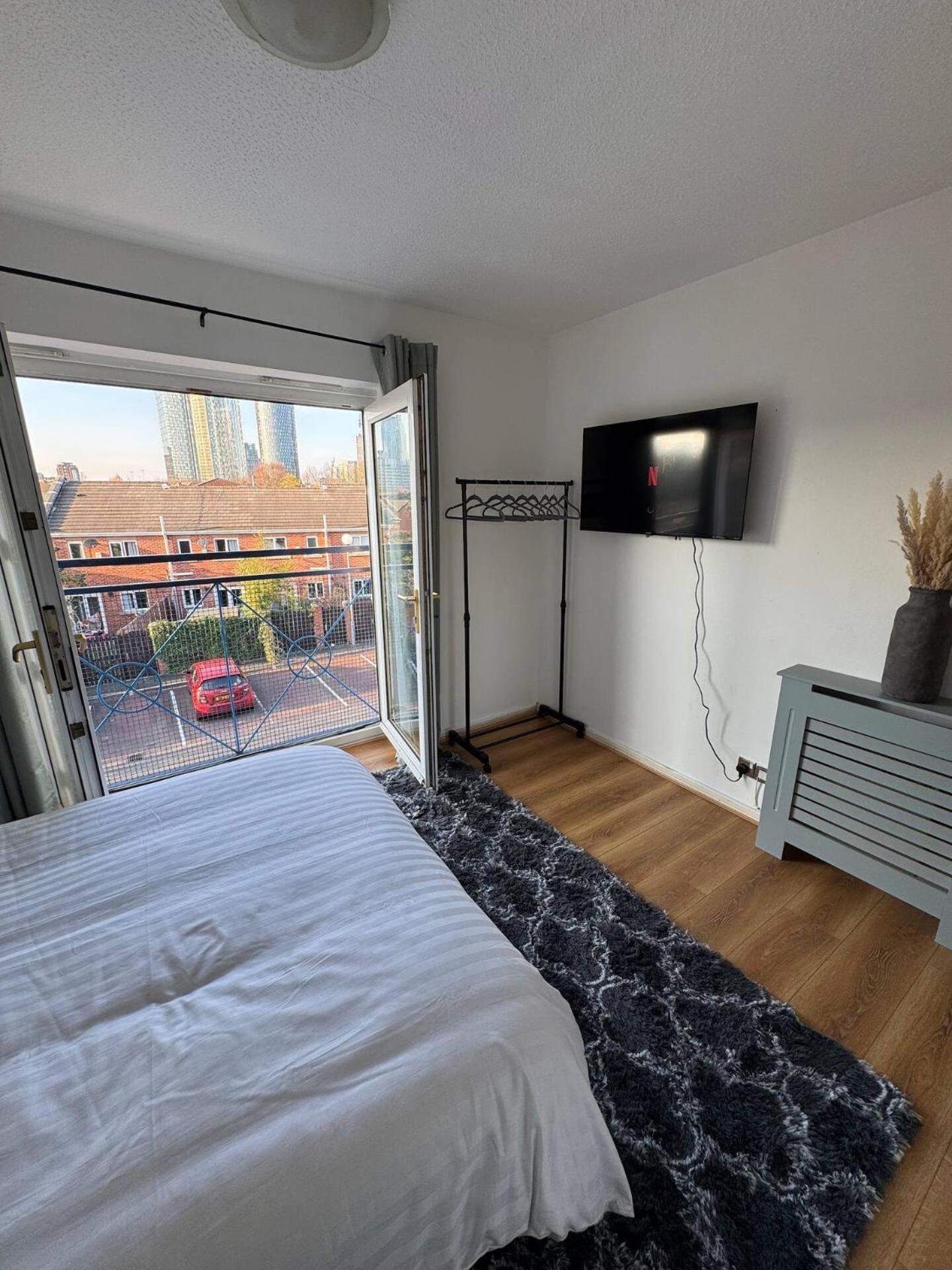 Apartmentsleeps6-parking-familyfriendly-citystay Apartment