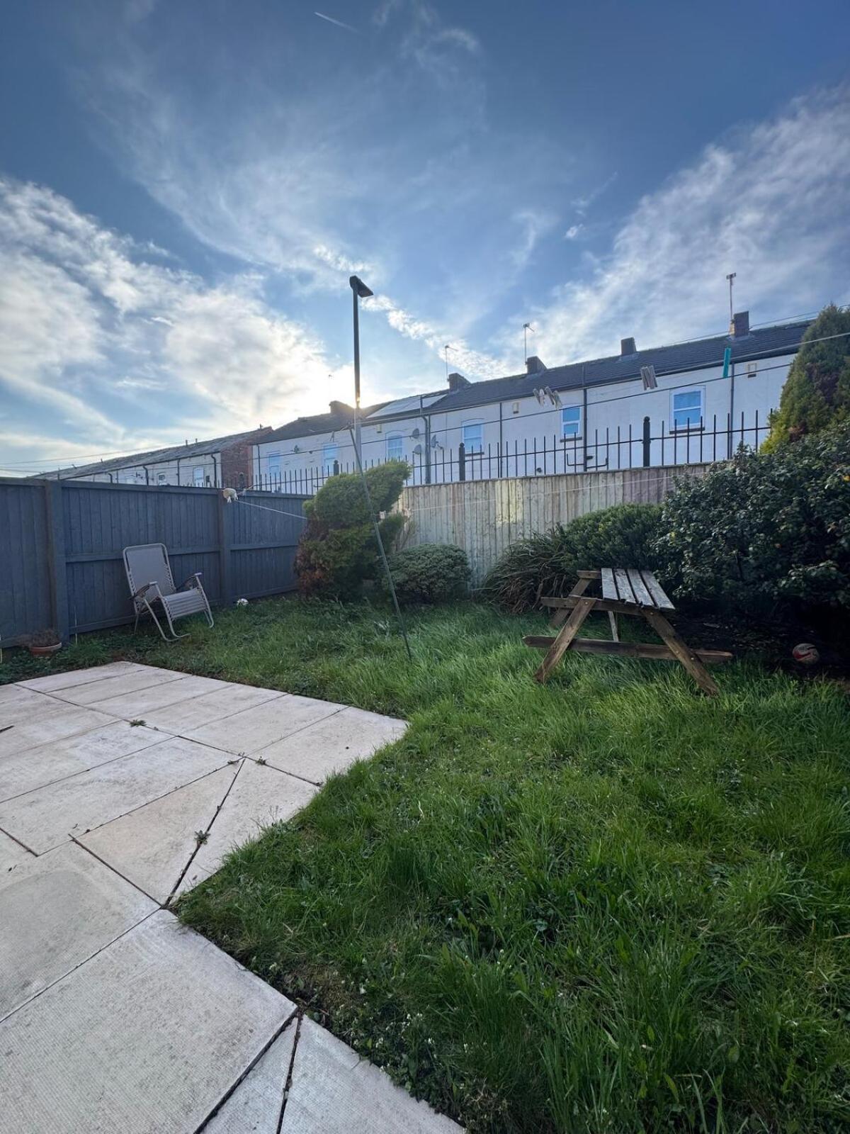 Large 3 Bed House Near Etihad And Coop Live Manchester