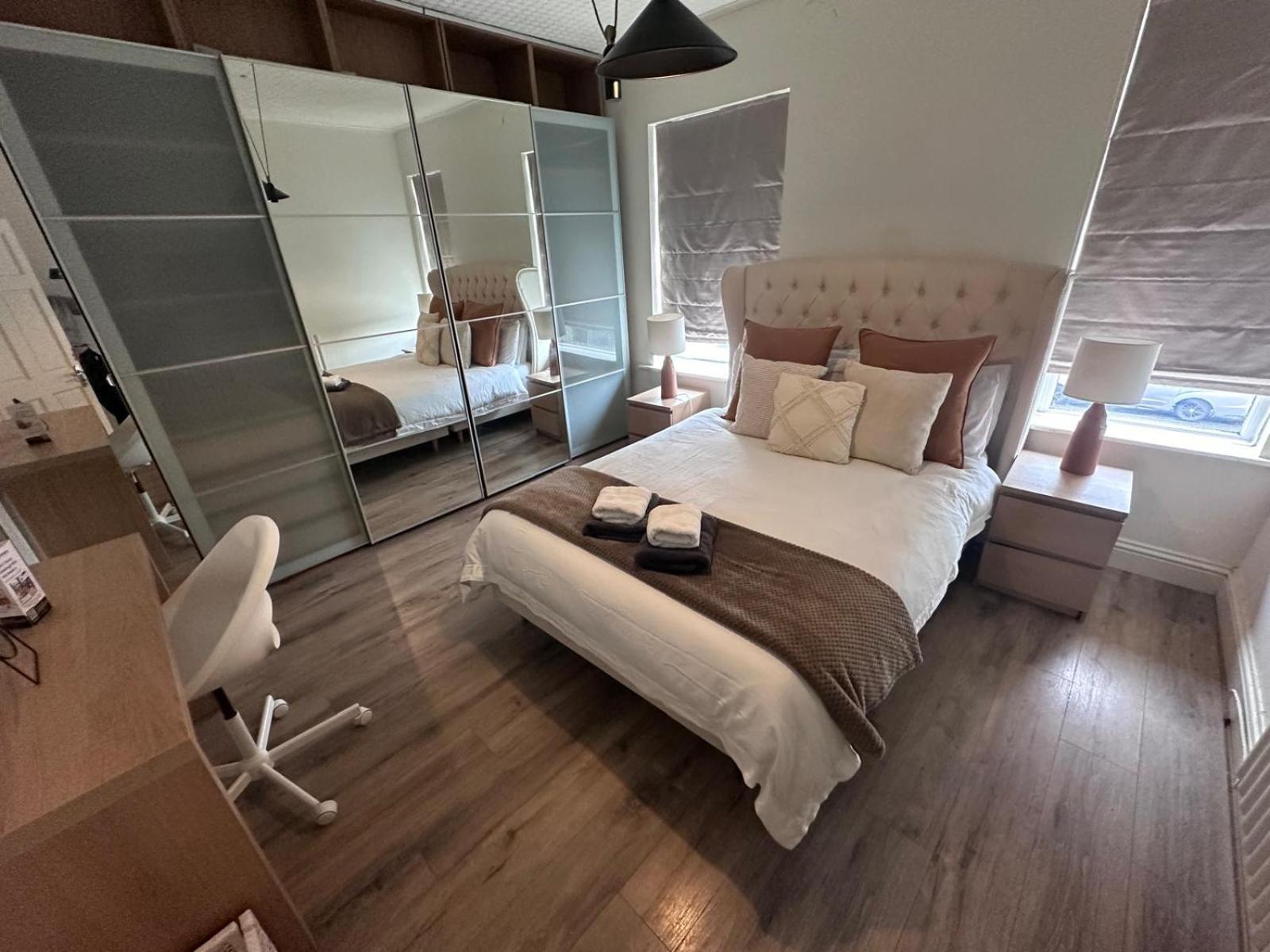 Holiday home Littleton Co-living - Private Self-cater Manchester