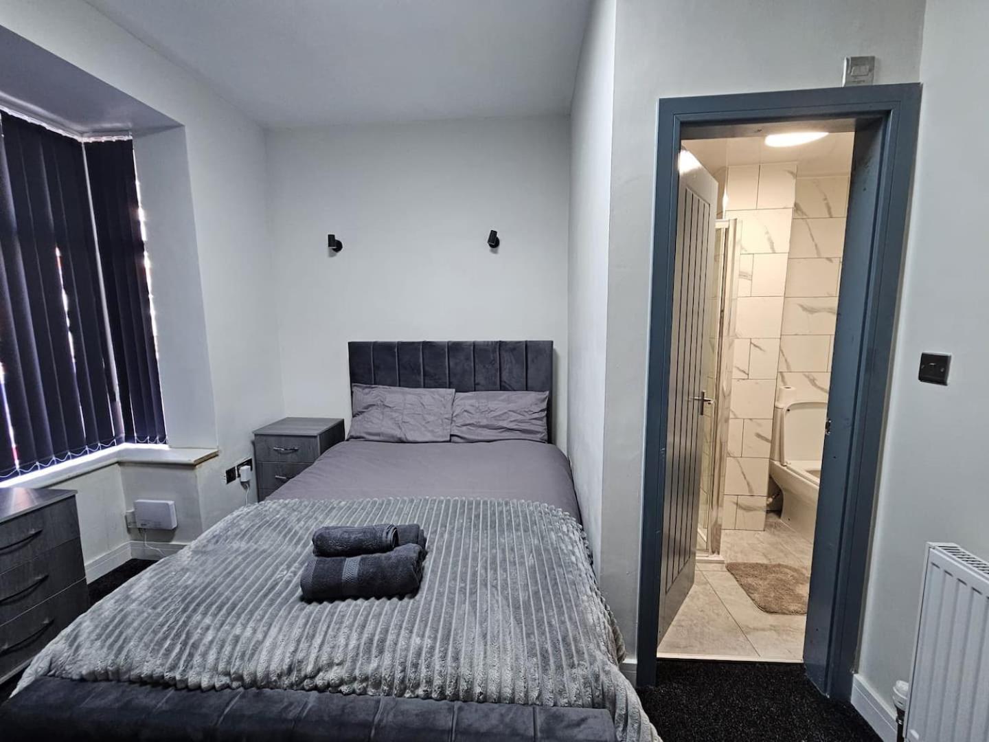 Beresford Co-Living - Private Room Self-Cater Holiday home