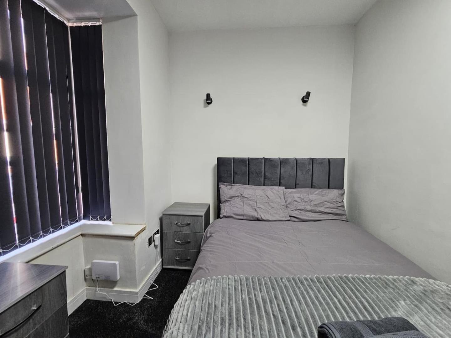 Beresford Co-Living - Private Room Self-Cater Holiday home *