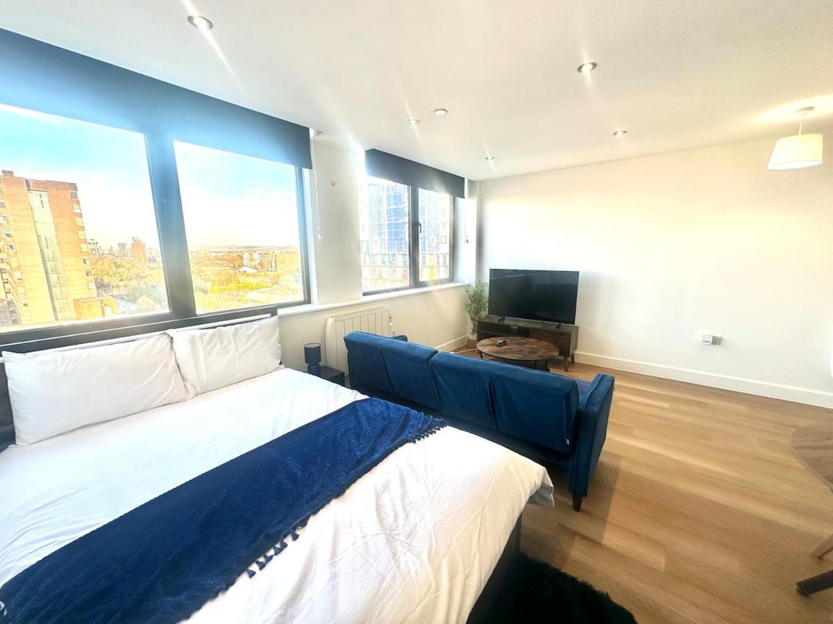 Modern By Avalora Short Lets & Serviced Old Trafford With Free Parking, Mcr Stadium - Ua92