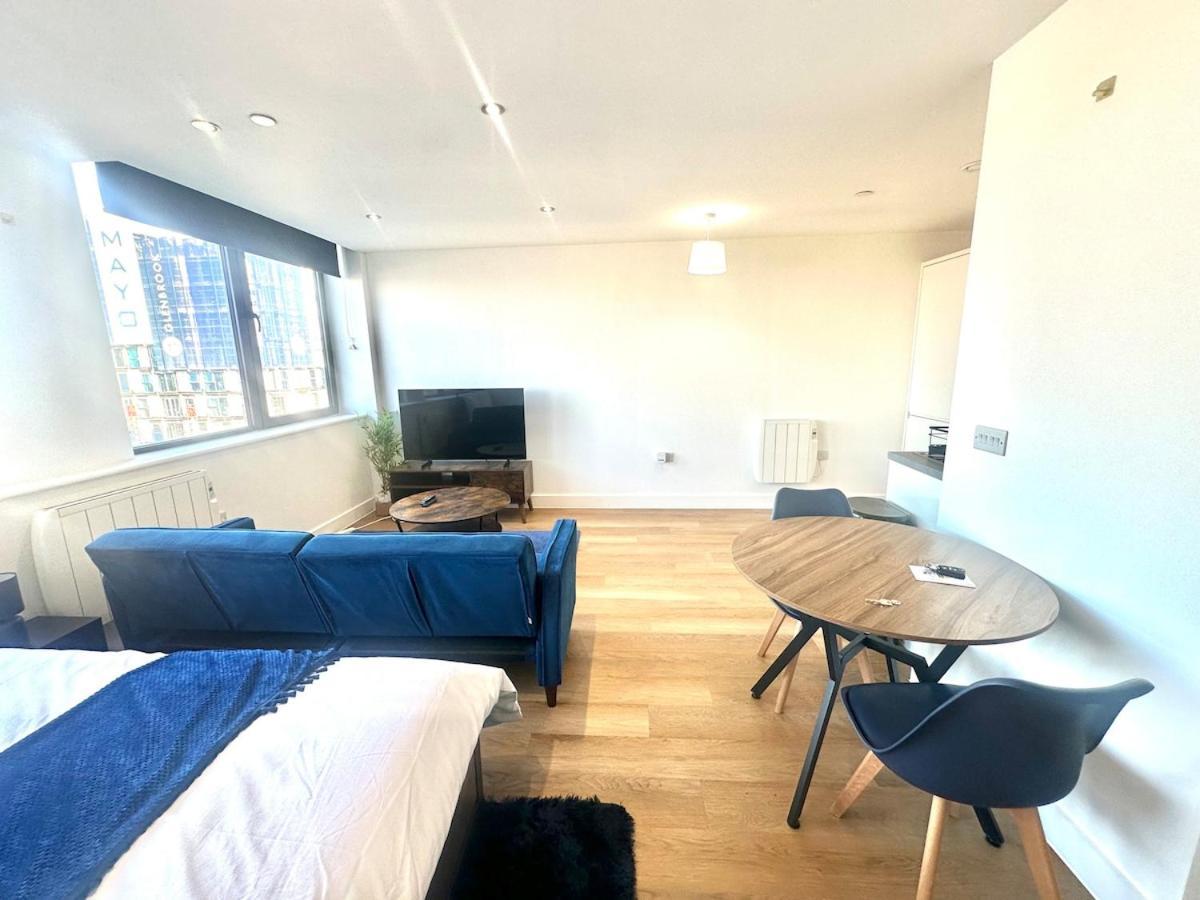 Modern By Avalora Short Lets & Serviced Old Trafford With Free Parking, Mcr Stadium - Ua92 Apartment Manchester