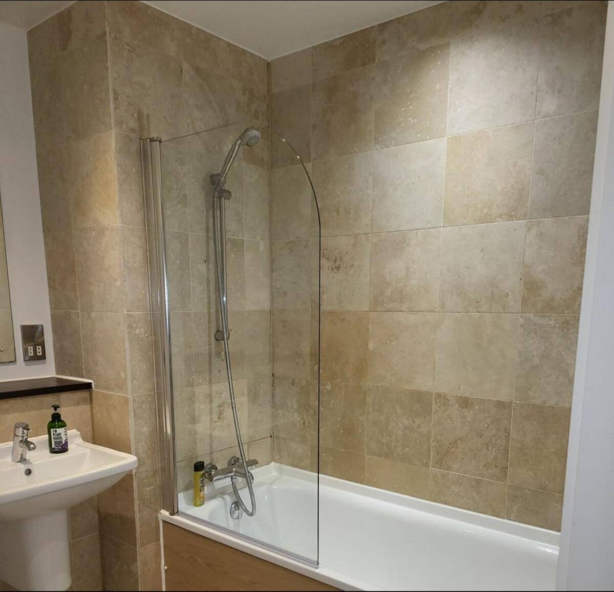Enjoyable 2 Bedroom Apartment *