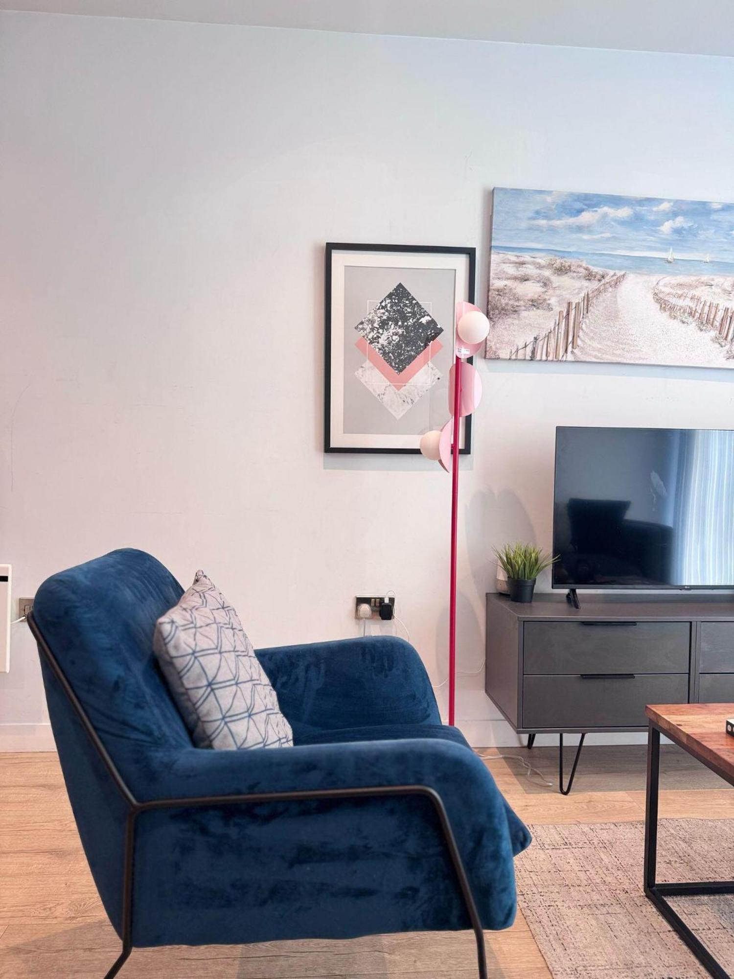 Apartment Centre - 2-bed High Rise - Sleeps 4 Manchester