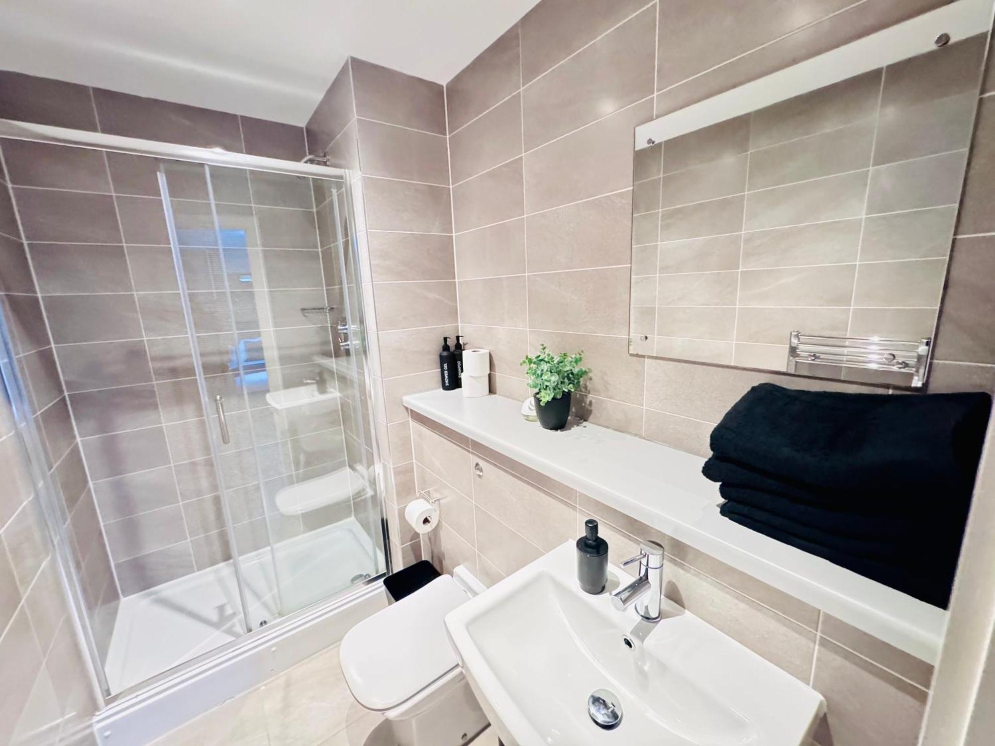 Luxury Media Salford * Manchester