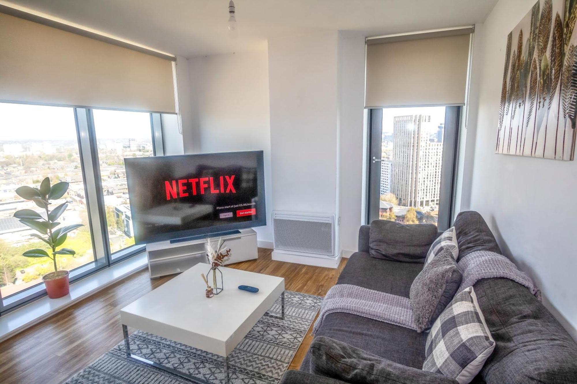 Luxury Media Salford Apartment Manchester