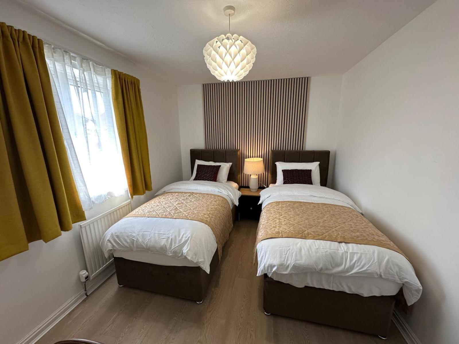 Holiday home Luxury House By Etihad And Coop Arena *