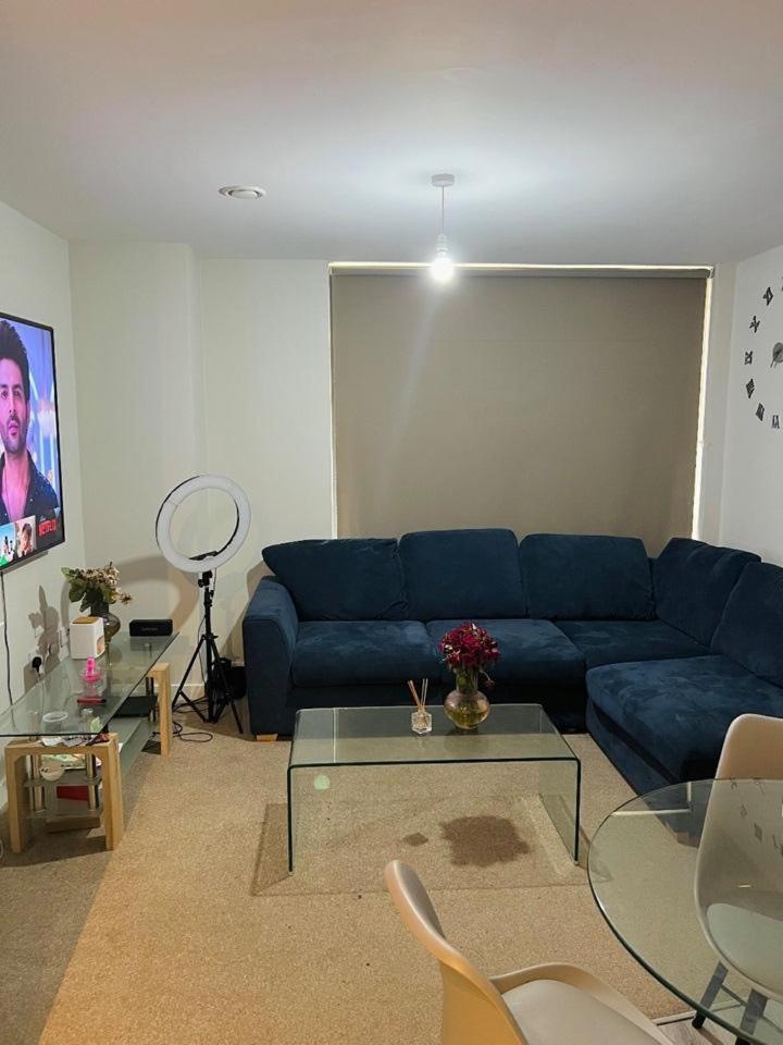 Cozy With Private Bathroom Close To Centre In Shared Homestay
