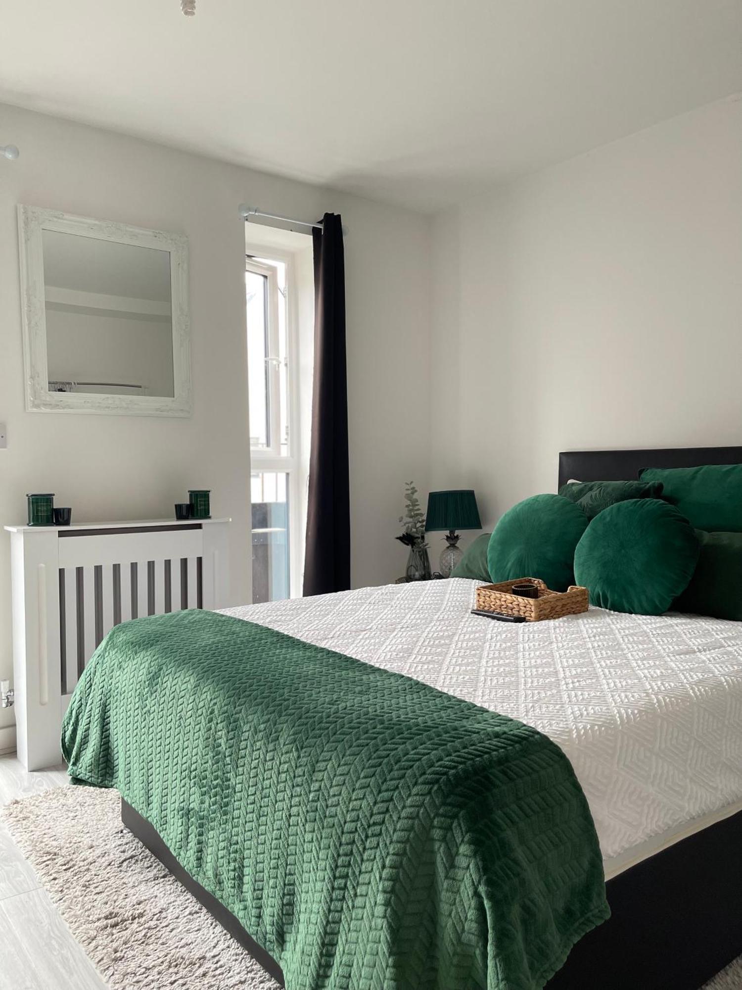 Cosy Bedrooms Homestay *