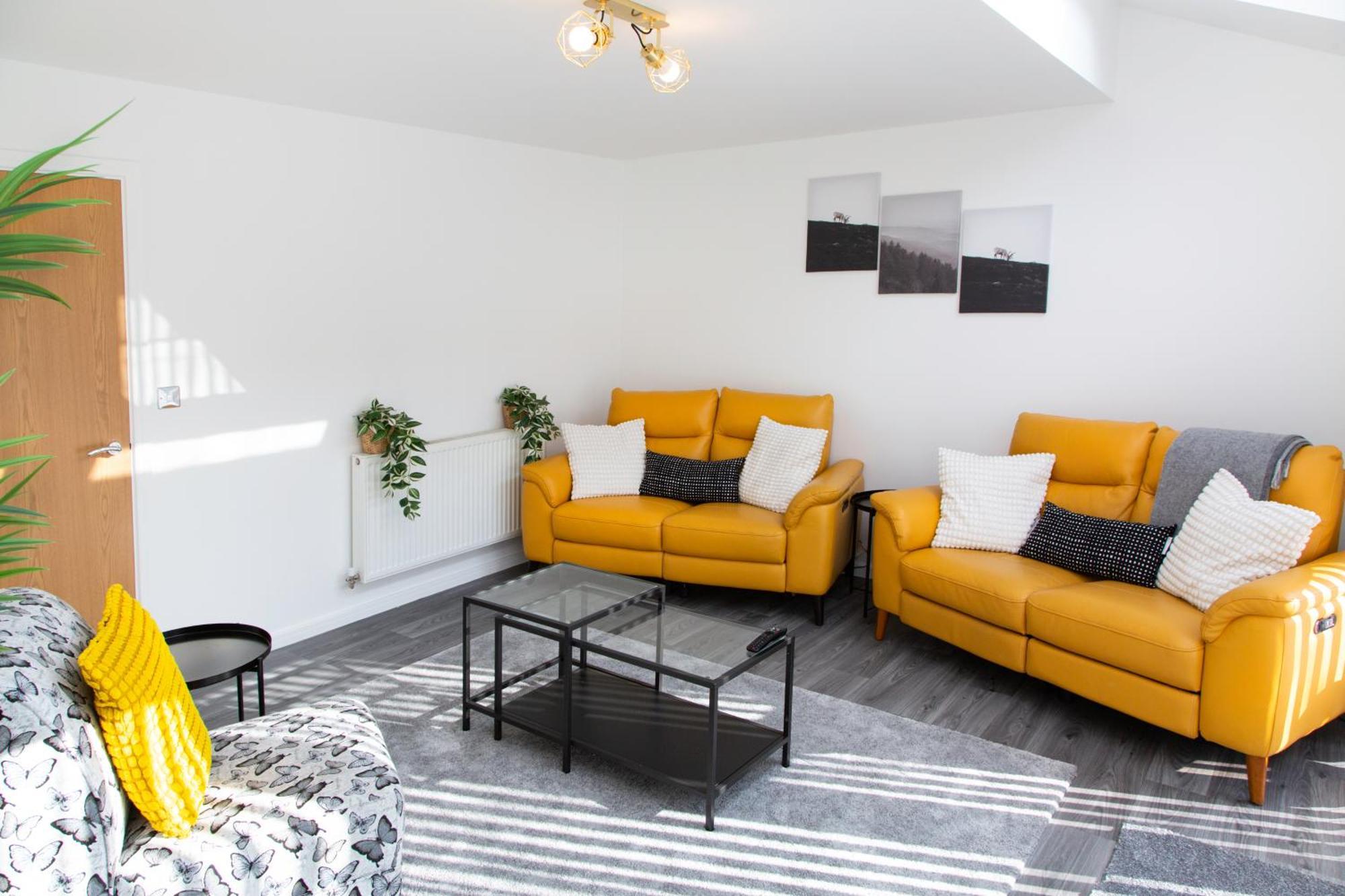 Bright & Luxurious With Garden * Manchester